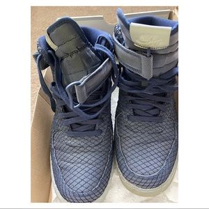 ✨ The Air Force 1 Mid 07 LV8✨